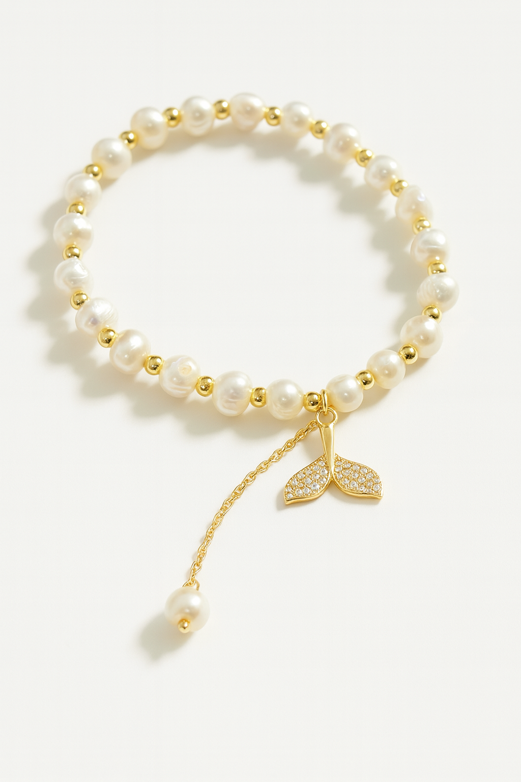 Fish Tail Pearl Bracelet