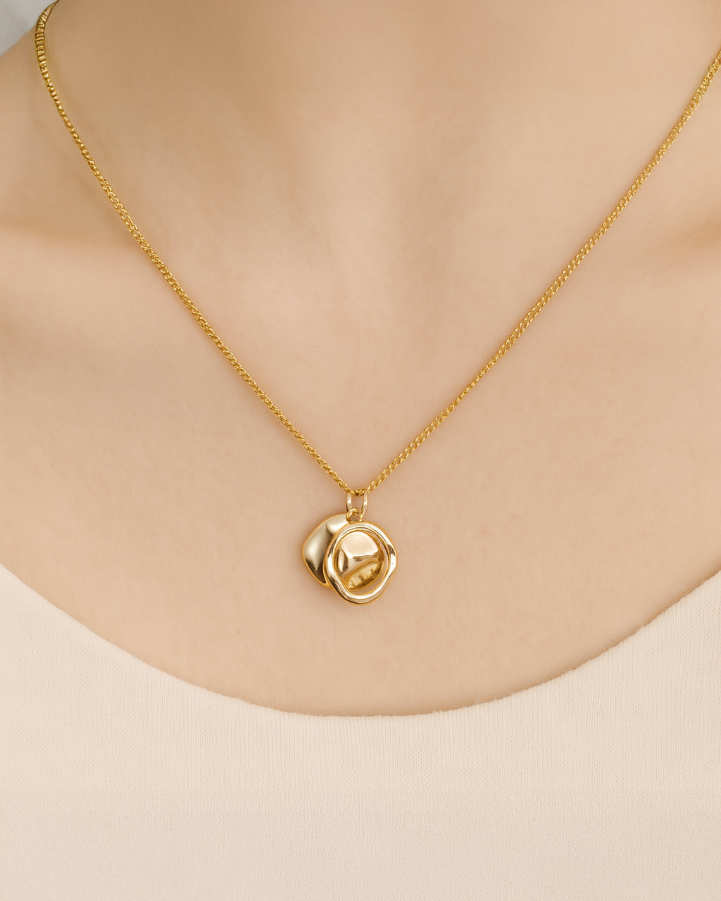 Irregular Surface Pendant Necklace