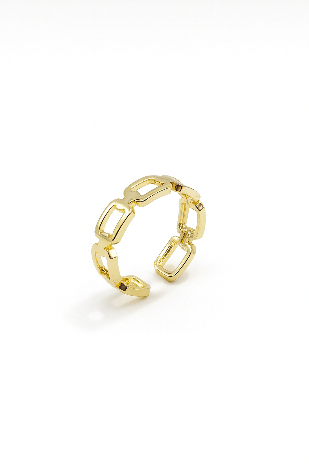 Link Aura Ring in 18K gold-plated brass featuring an open band with chain-link design.