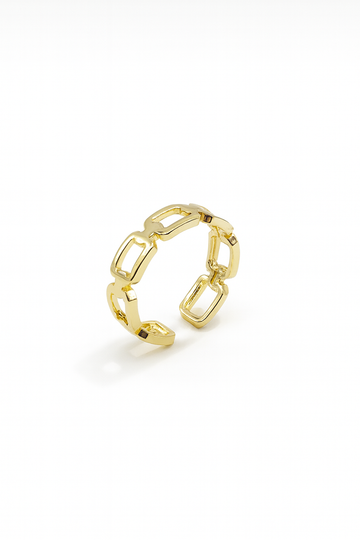 Link Aura Ring in 18K gold-plated brass featuring an open band with chain-link design.