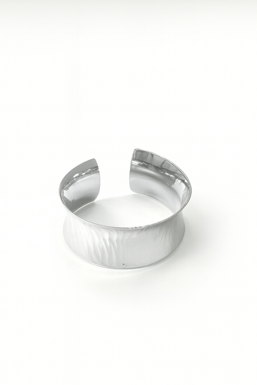 Lustre Hammered Cuff – Wide silver-plated brass cuff bracelet with hammered texture, modern statement jewelry.