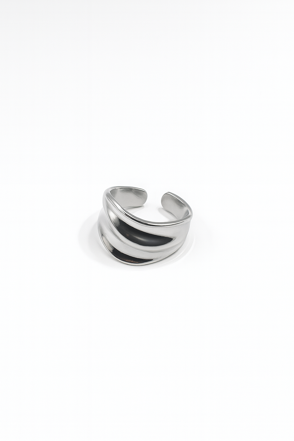 Sterling silver wide band ring with curved sculpted surface and open back – Jadejuri