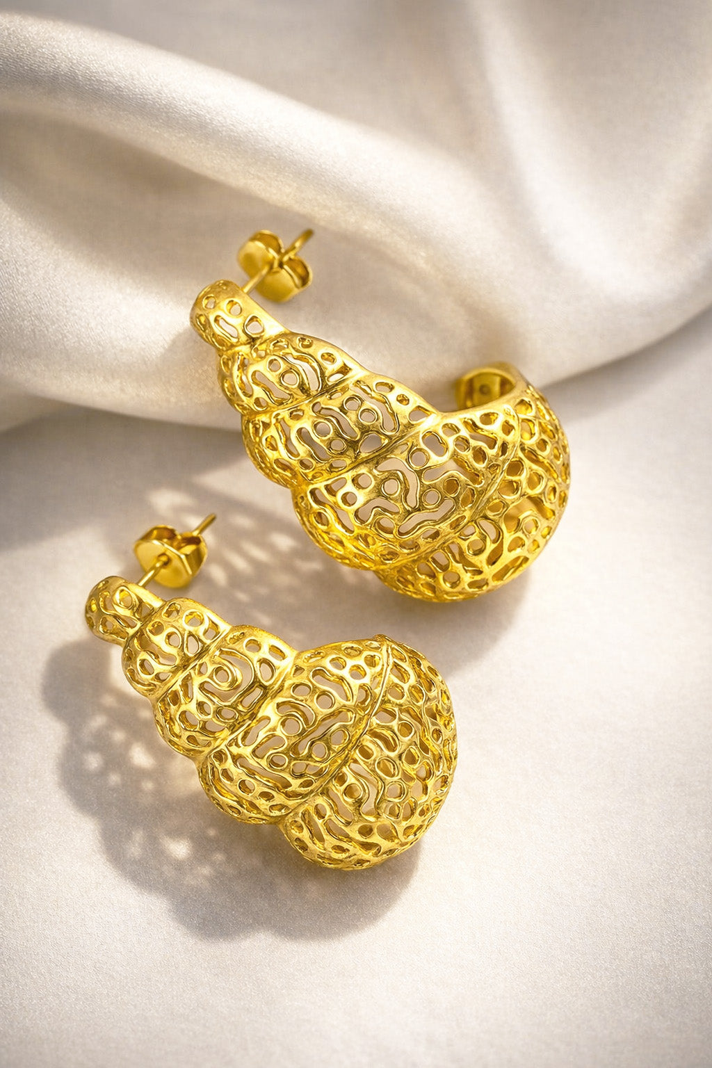 18K gold-plated shell lace stud earrings flat lay minimalist women's jewelry