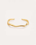 Wavy gold cuff bracelet with fluid, organic shape and smooth finish – Jadejuri