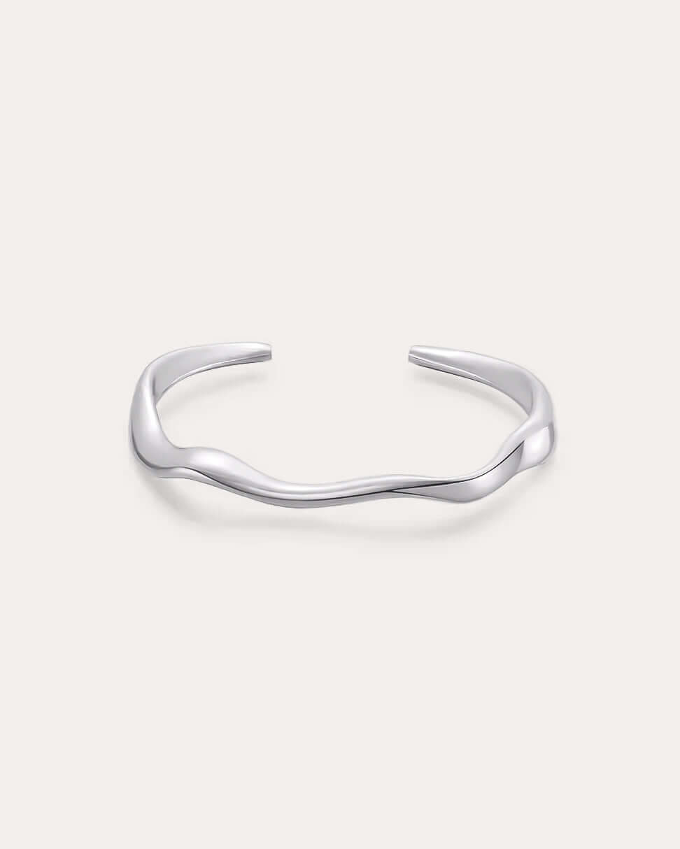 Wavy sterling silver cuff bracelet with fluid, organic shape and smooth finish – Jadejuri