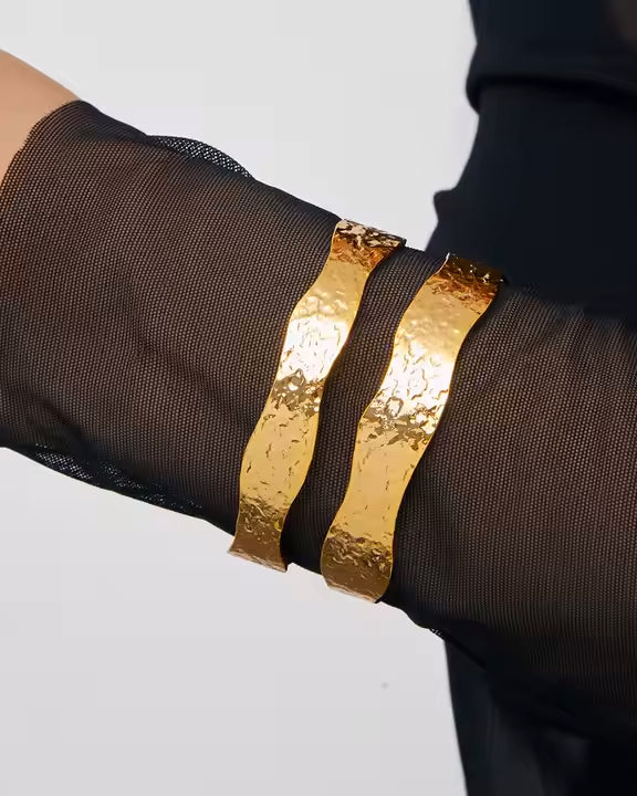 Wavy Luxe Open Cuff