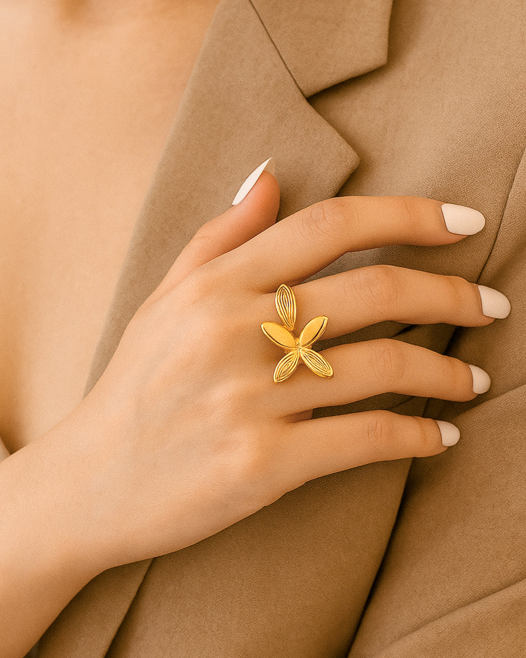 Gold flower ring with four elongated petals – Flora Petal Ring by Jadejuri