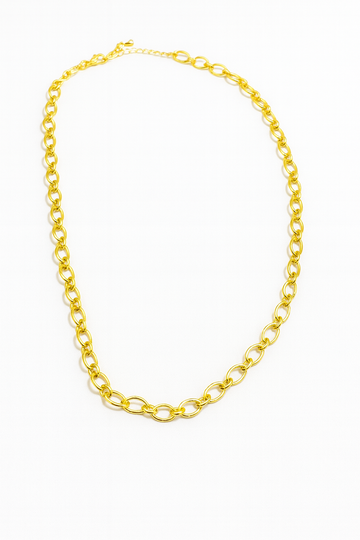 Classic round chain necklace in 18k gold plated brass – versatile and elegant.