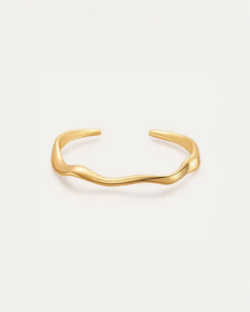 Wavy gold cuff bracelet with fluid, organic shape and smooth finish – Jadejuri